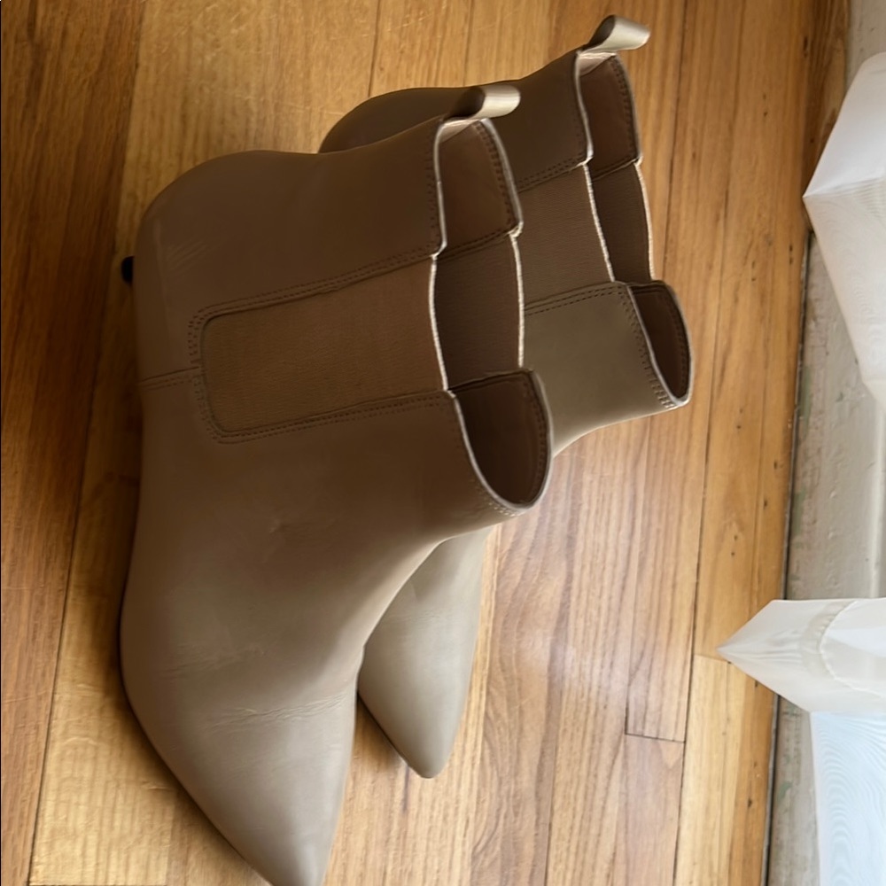 Women's Tan Ankle Boots